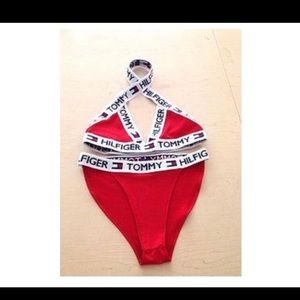 Tommy Hilfiger bikini small